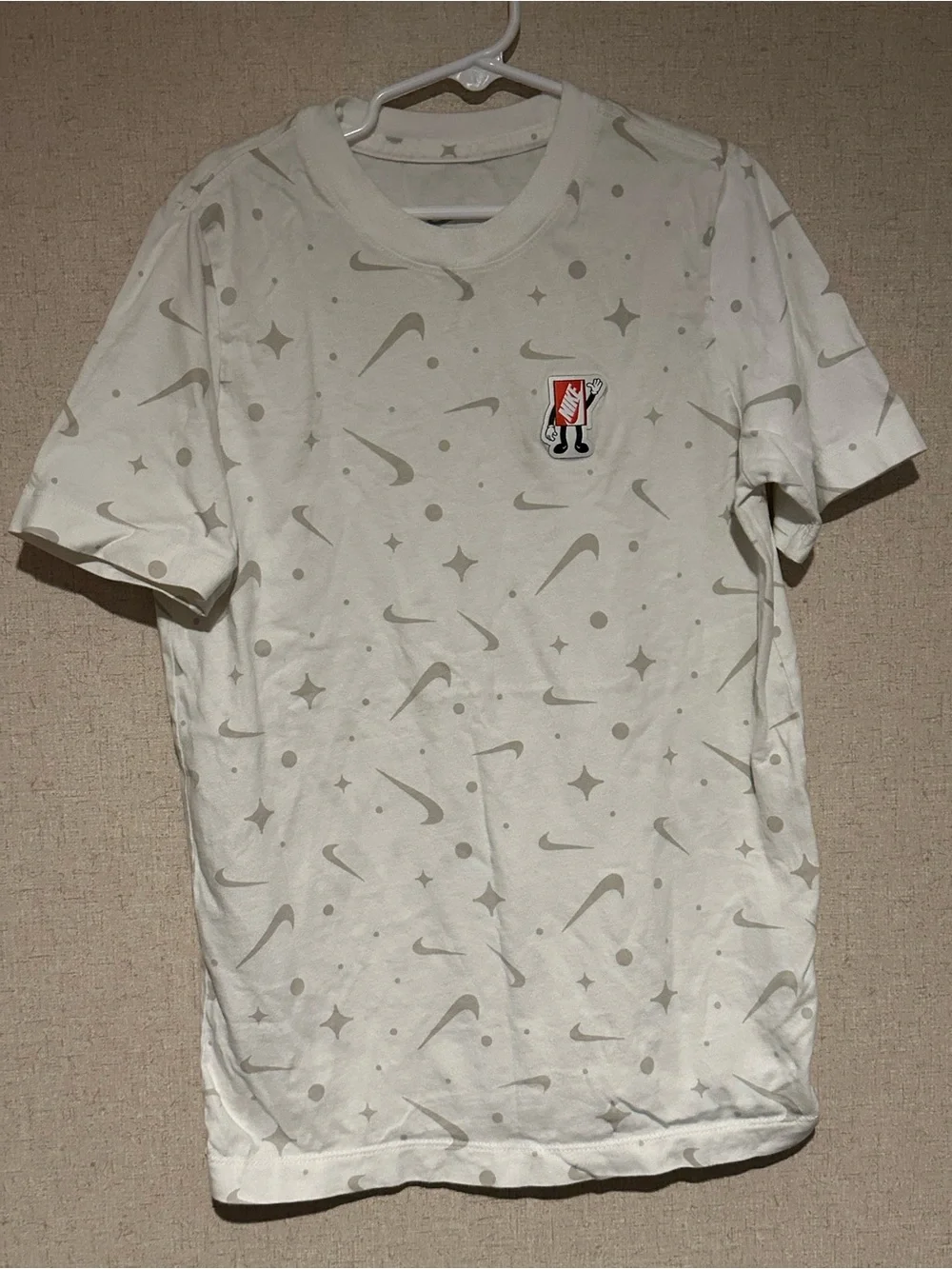 Nike Boys Medium White Allover Swoosh Short-Sleeve Tee